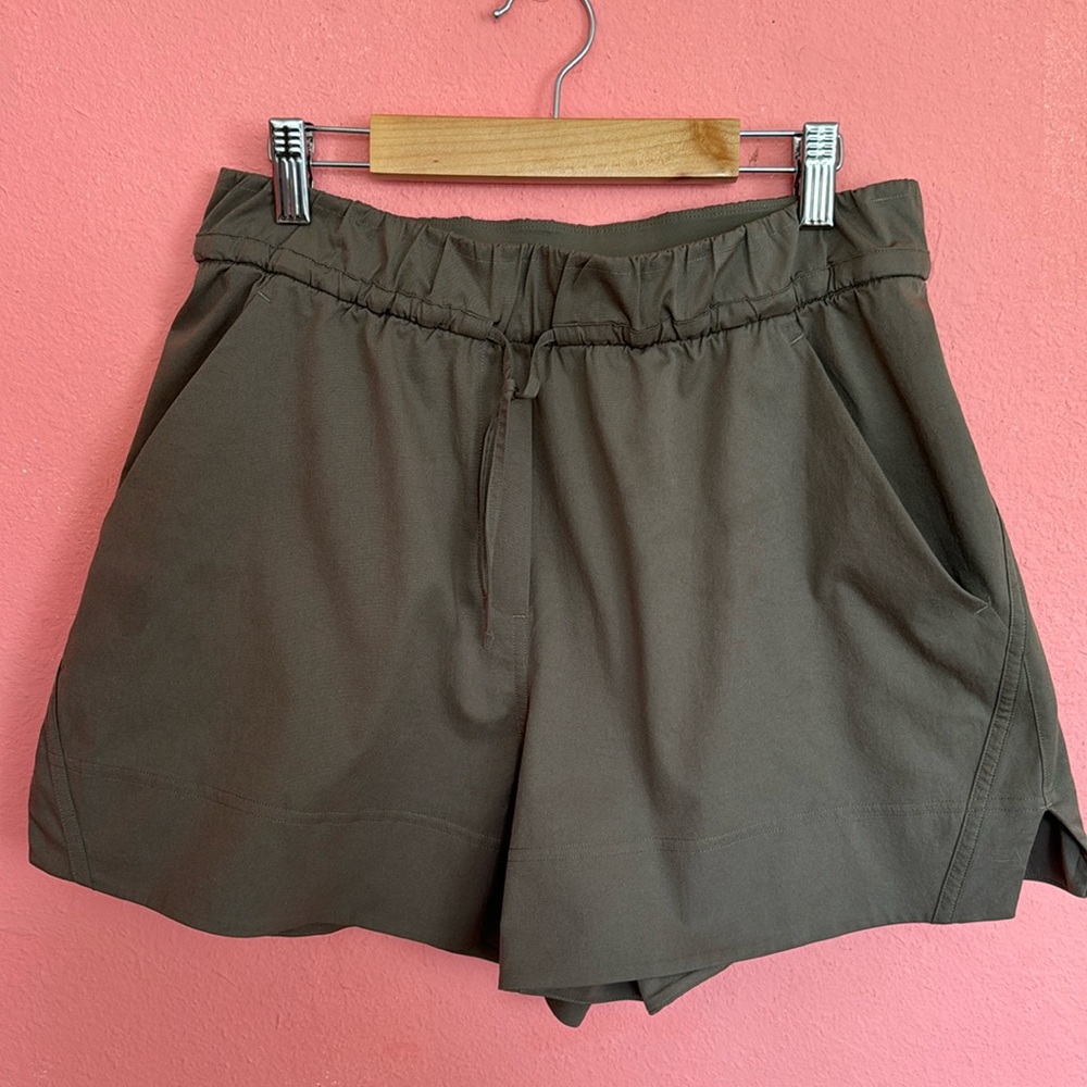 Lululemon Atheletica Shorts